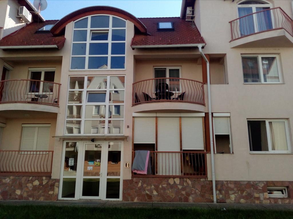 GÓBÉ Apartman Hajdúszoboszló Extérieur photo